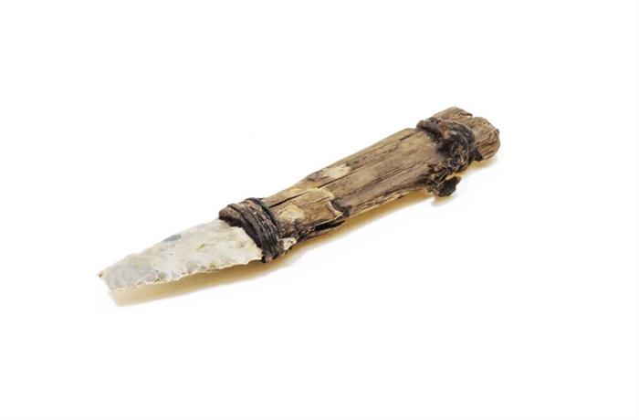 Ötzis Dolch // Ötzi’s dagger