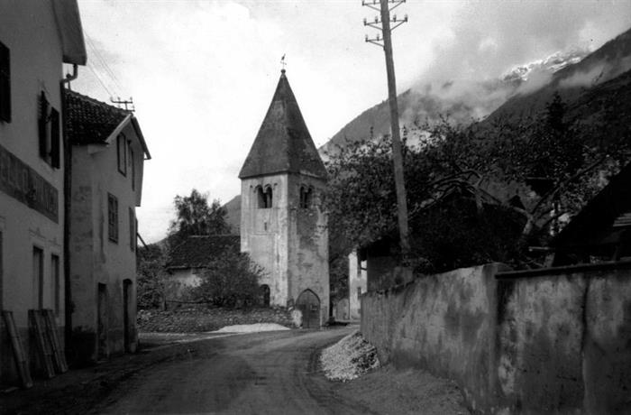 Kirche früher // The church in the past